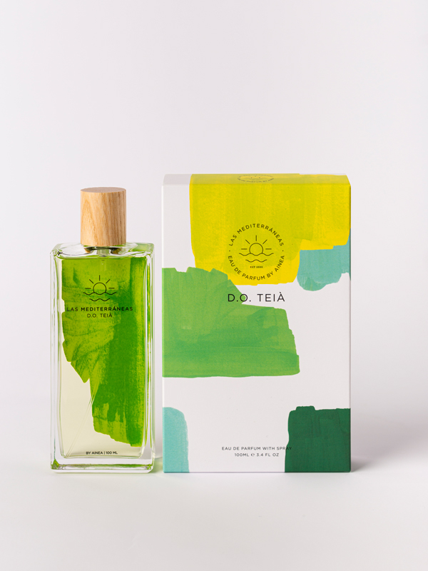 Perfume "DO Teià" de Ainea perfums. Frasco y caja por separado, con fondo blanco.